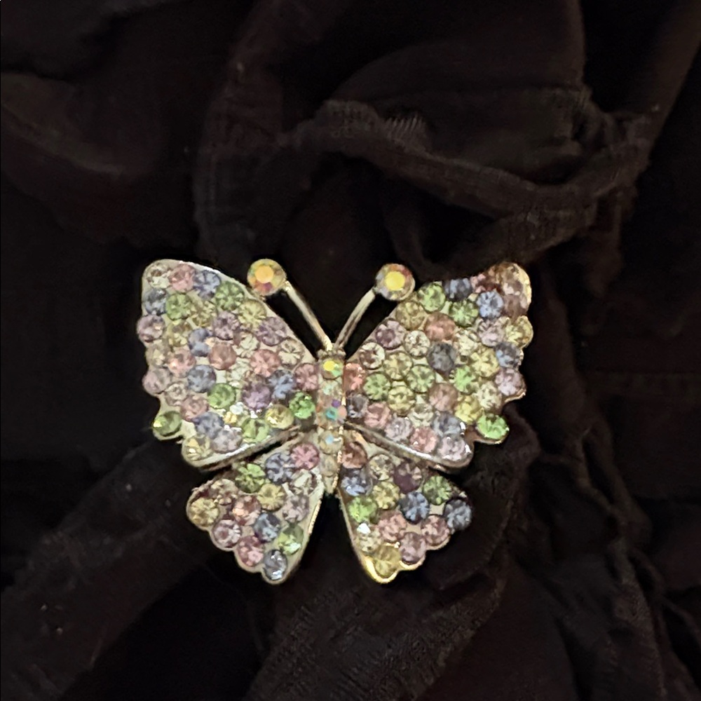 Large butterfly ring - Picture 2 of 4